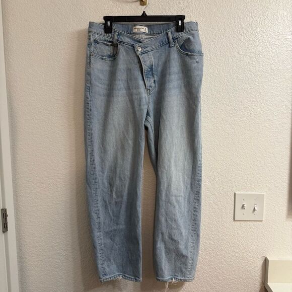 Aberombie & Fitch The Dad High Rise Criss-Cross Waistband Size 31 | 12 S - Picture 1 of 3